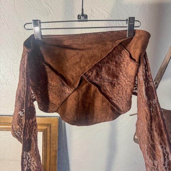 WEST FADE Velvet Lace Up Crop Top Brown Tie Front Asymmetrical Tie Sleeve S NWT - Picture 2 of 6